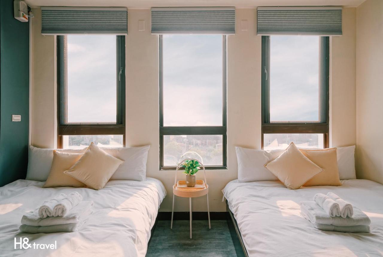 Tainan Sleepie Inn Екстериор снимка